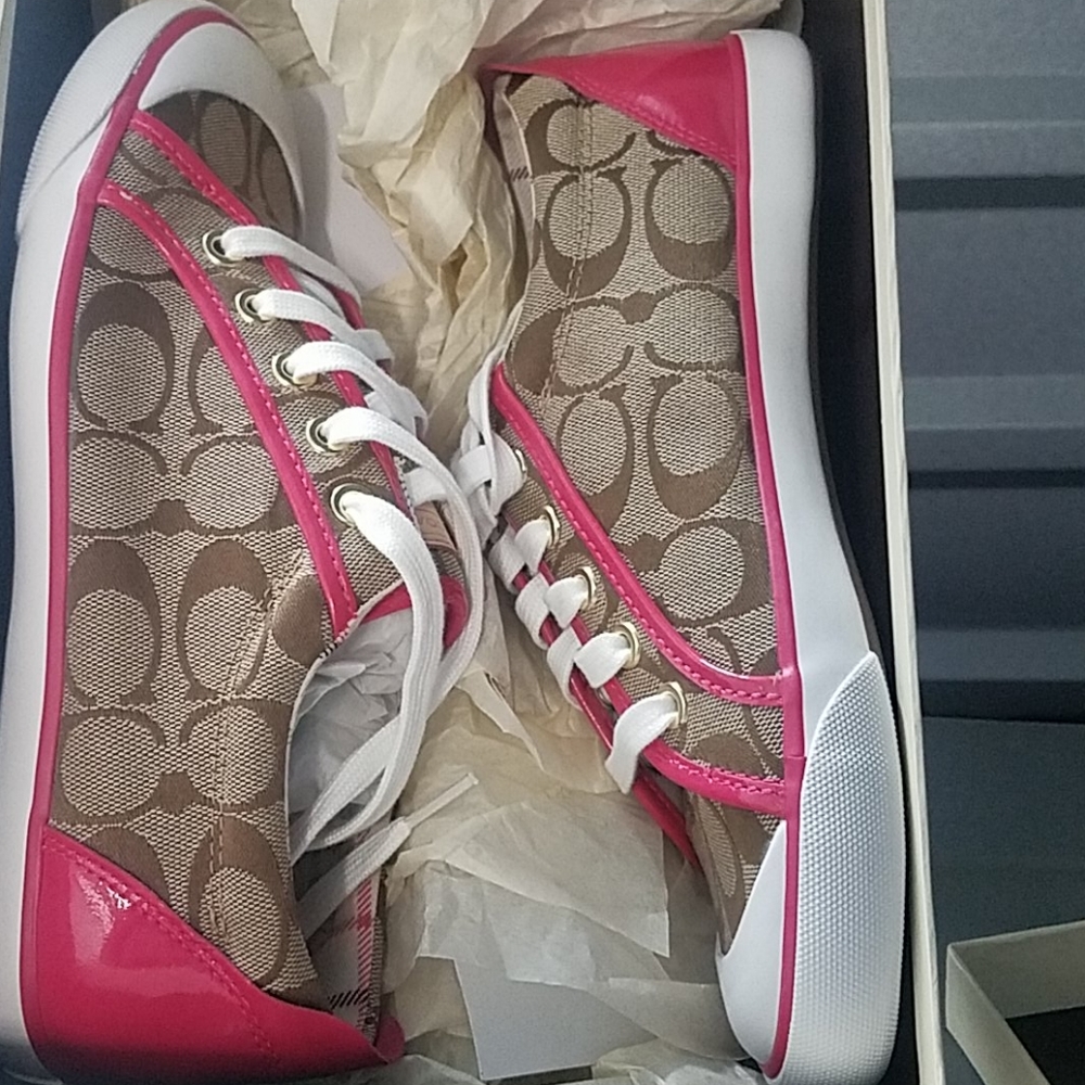 ***SOLD*** Coach tennis shoes